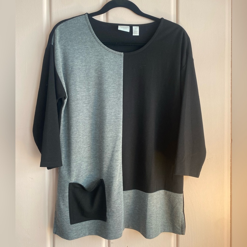Chico's Two-Tone Black and Gray Long Sleeve Top sz1